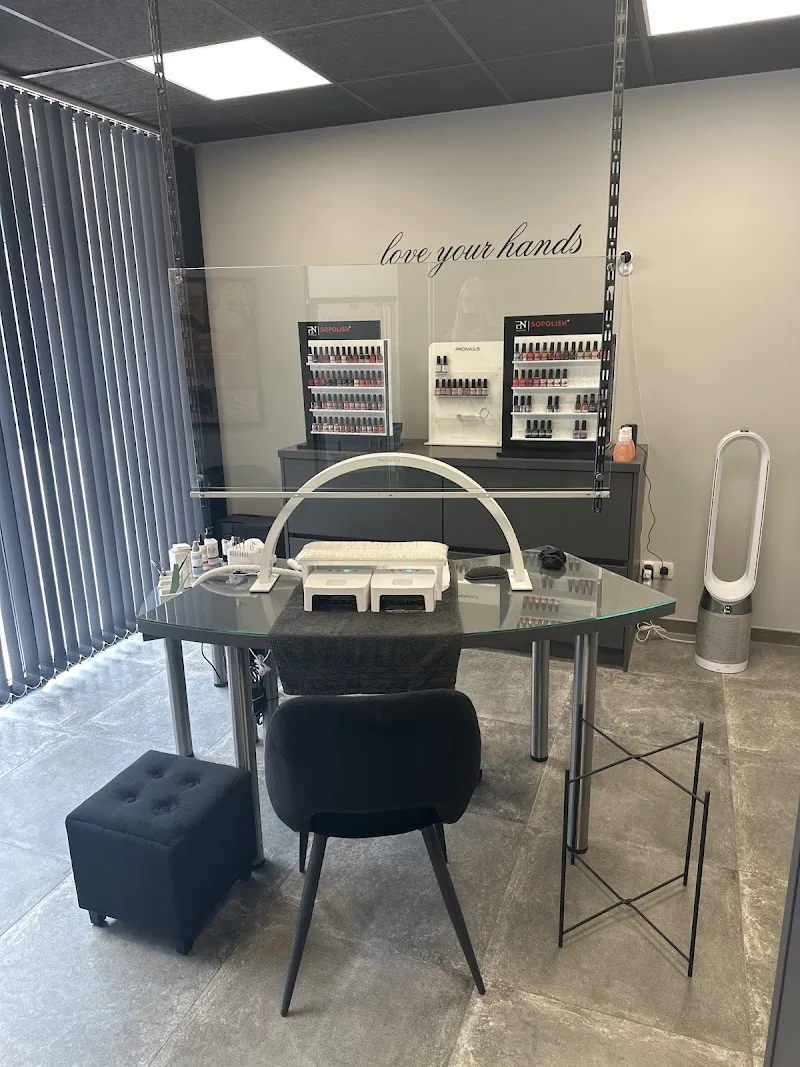 Nail & Beauty Tania - Institut de beauté Genk - Photo de couverture - OneBooking