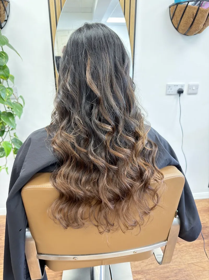 Demop Hair Salon - Coiffure Oxford - Photo de couverture - OneBooking