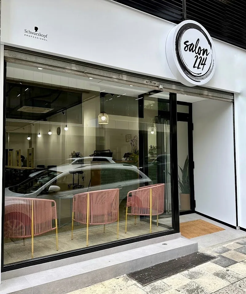 SALÓN 224 - Peluquería en Albacete Centro