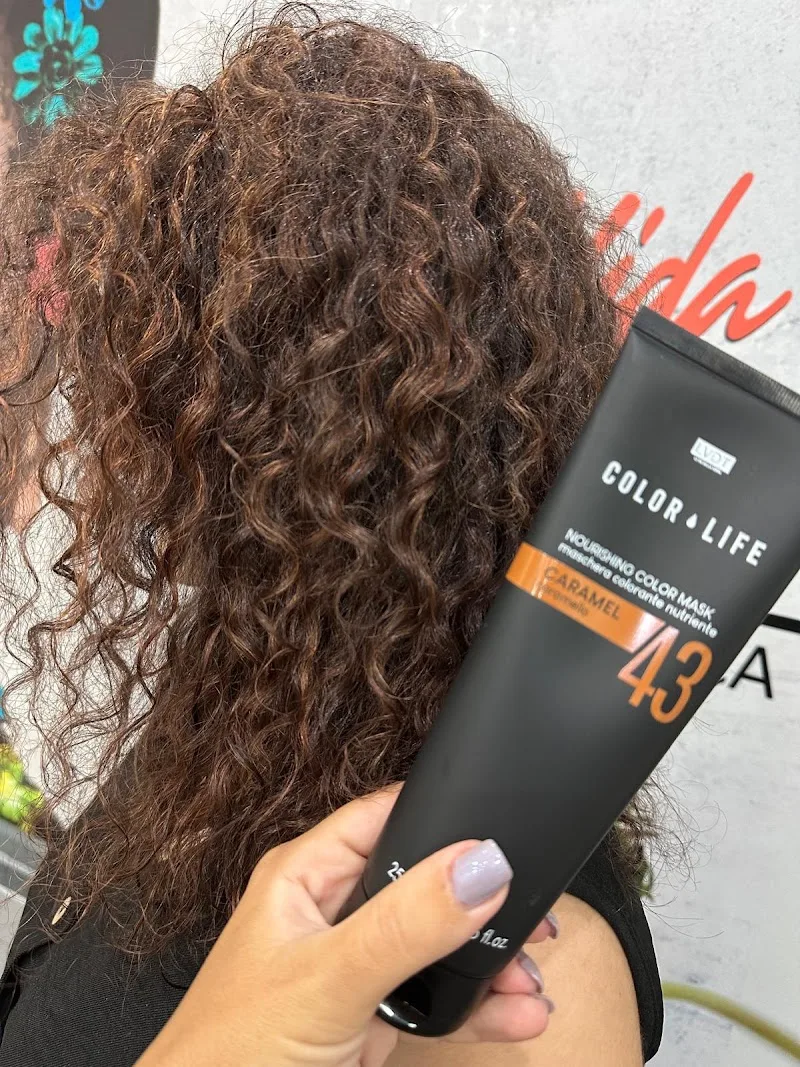 Color Bar Hair&Beauty - Coiffure Catania - Photo de couverture - OneBooking