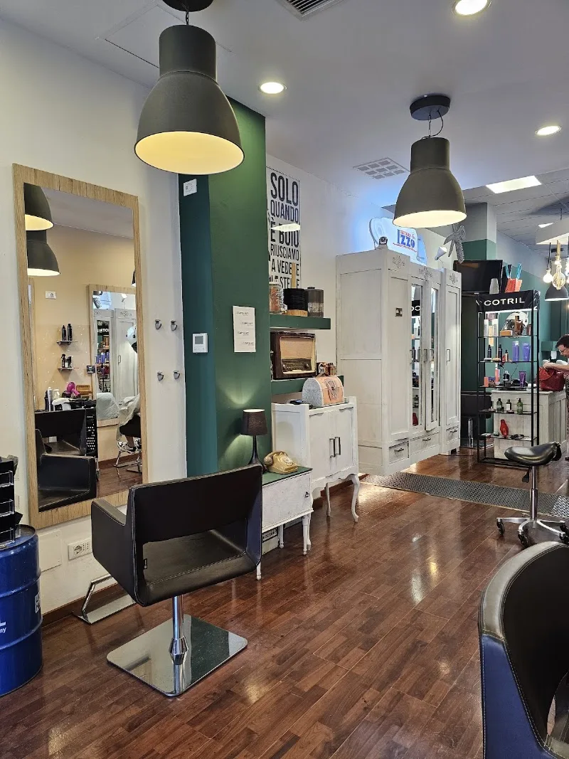 Gli Scapigliati Parrucchieri di Cariati Salvatore - Coiffure Bologna - Photo de couverture - OneBooking