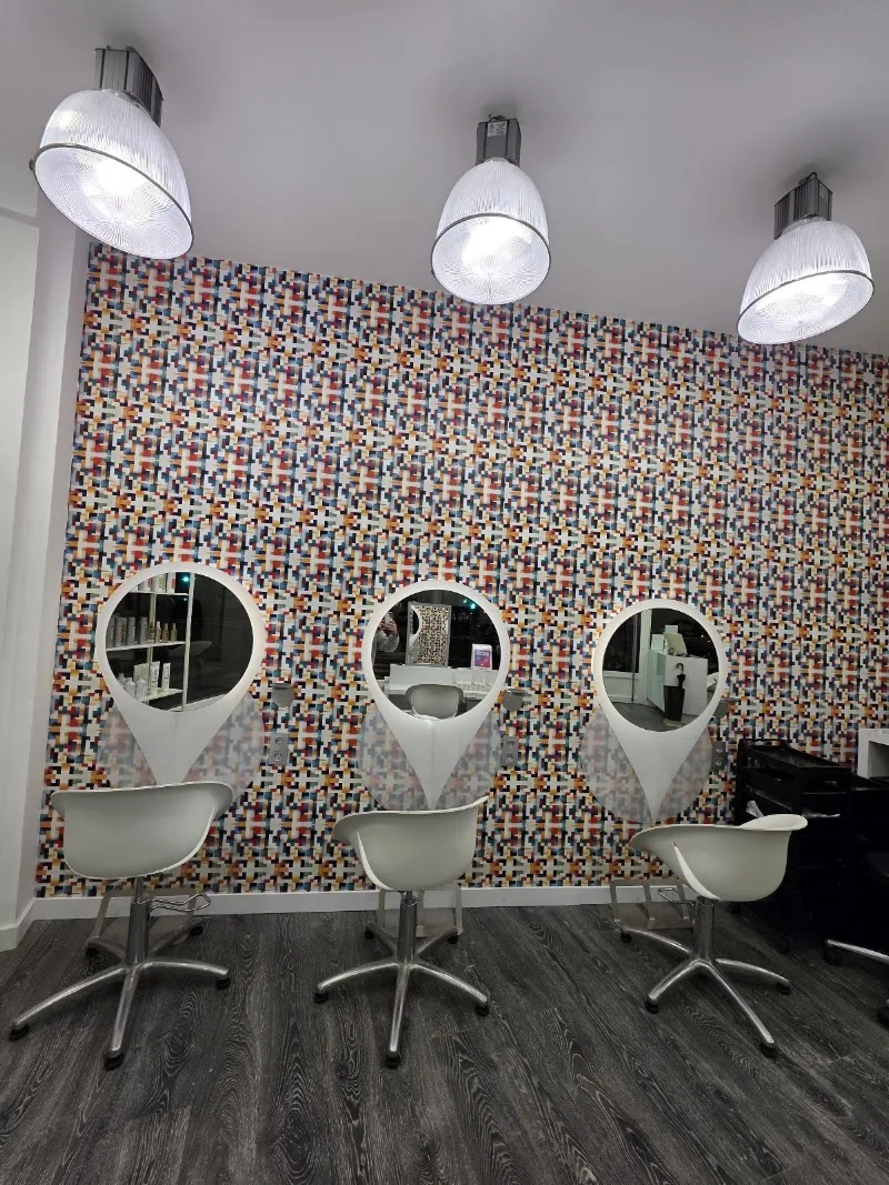 White Colors Peluqueria Rodriguez Arias - Coiffure Bilbao - Photo de couverture - OneBooking