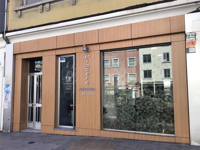 Piacere - Coiffure A Coruña - Photo de couverture - OneBooking