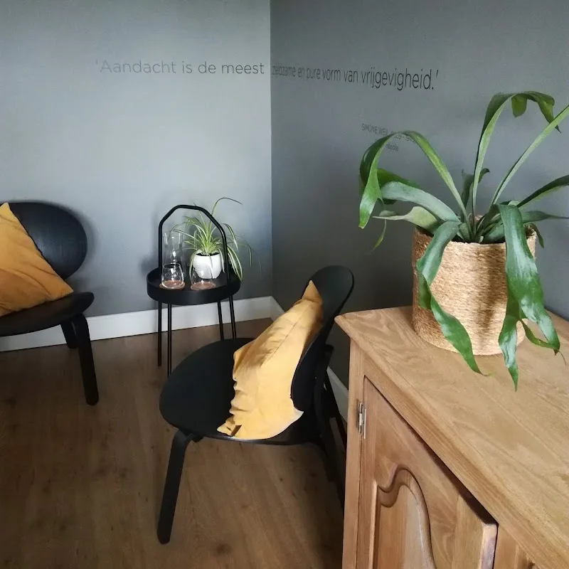Voeling - ontspannende lichaamsmassage - Massage Roeselare - Photo de couverture - OneBooking