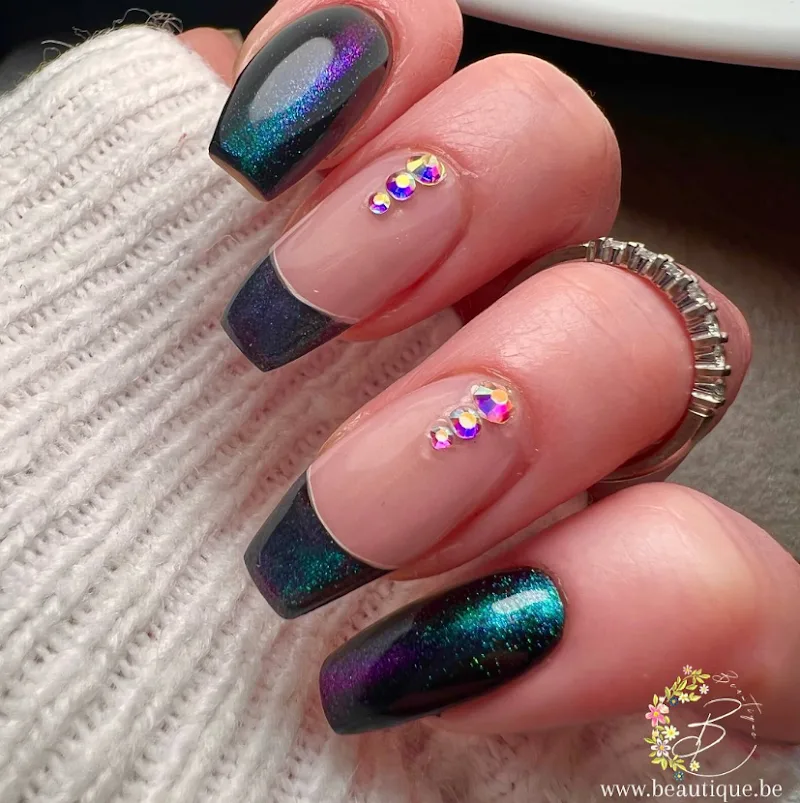 Beautique - Nagelstudio & Beauty Salon - Halo Pure Nails - Groothandel - Institut de beauté Genk - Photo de couverture - OneBooking