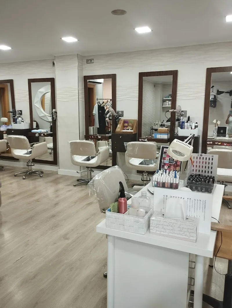 Peluquería Mika - Coiffure Cartagena - Photo de couverture - OneBooking
