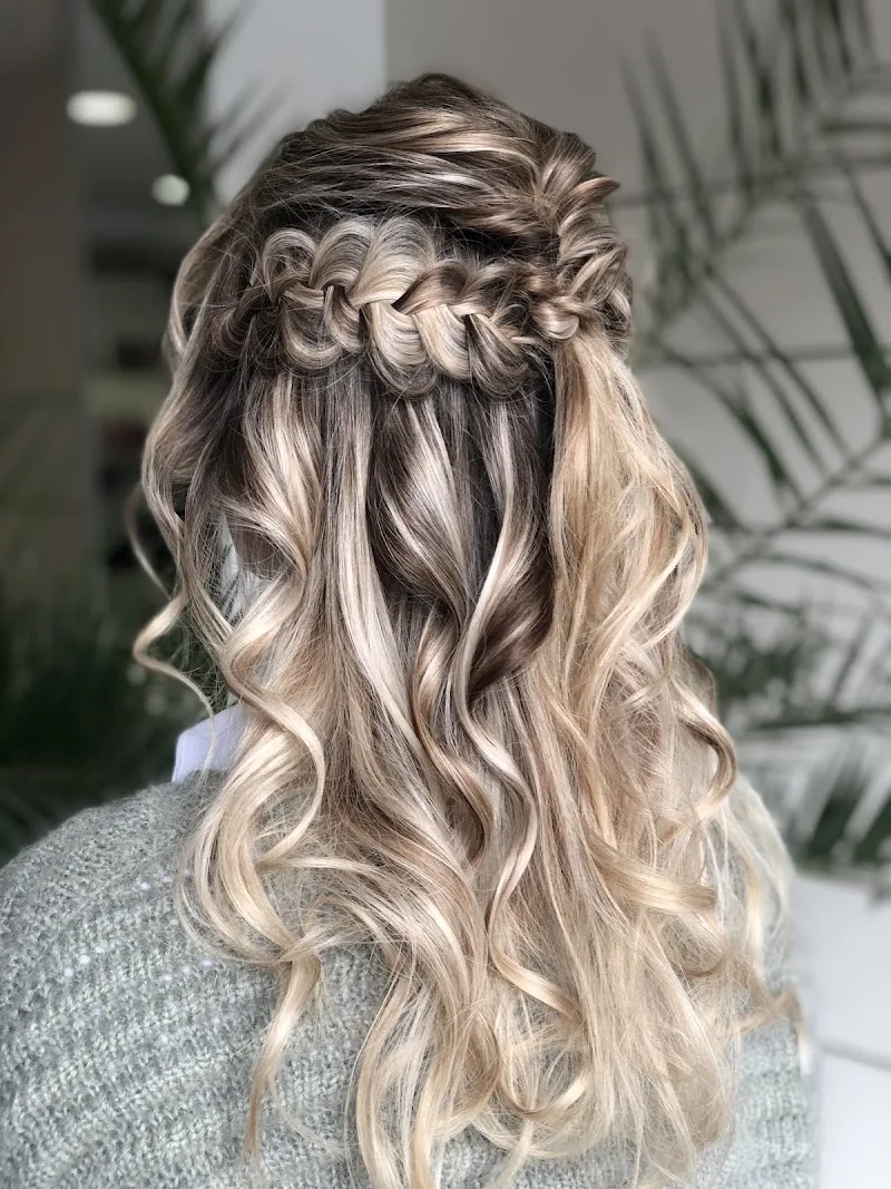 Lo.Elle COIFFURE