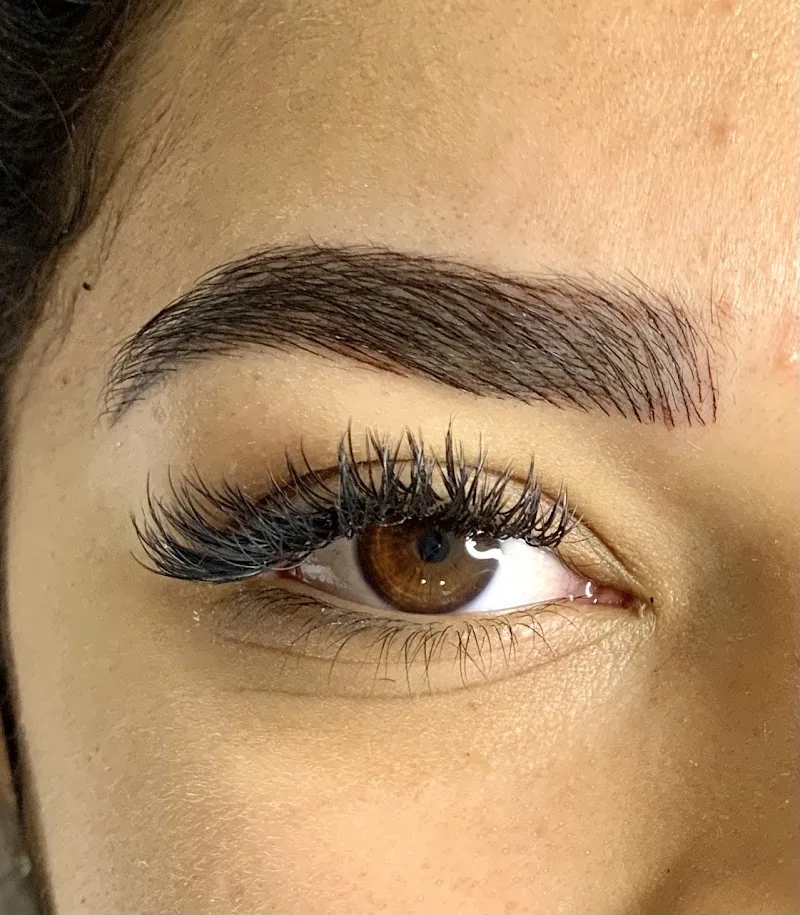 Beauty Art | Expertas en cejas & pestañas