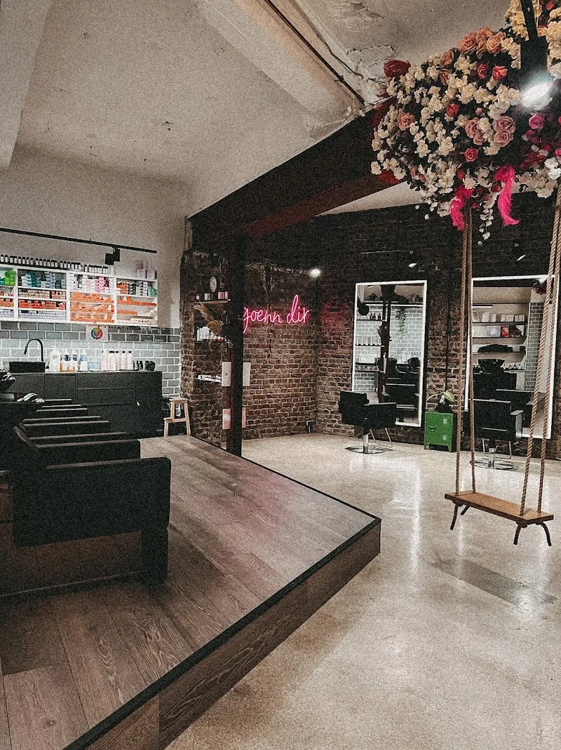 Kopfsache Düsseldorf - Coiffure Düsseldorf - Photo de couverture - OneBooking