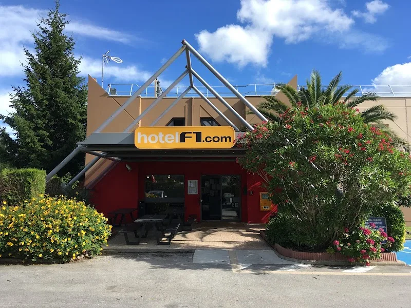 hotelF1 Bayonne - Spa Bayonne - Photo de couverture - OneBooking