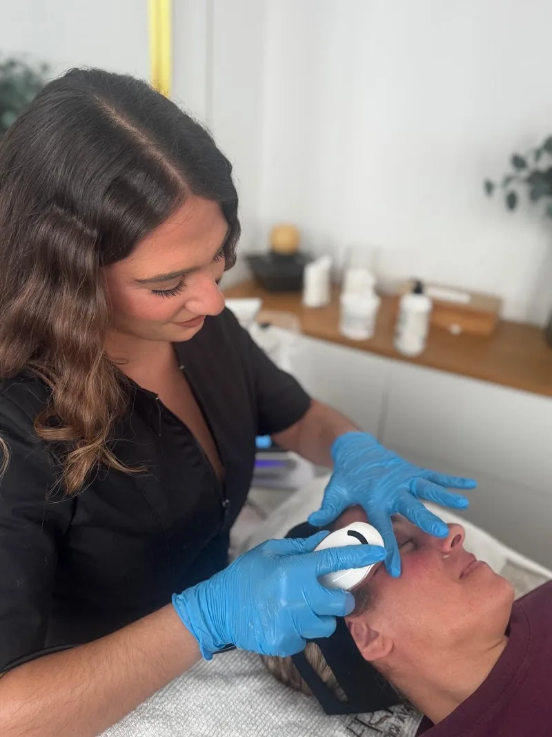 Clínica Medico Estética Fresa 20 - Institut de beauté Jerez De La Frontera - Photo de couverture - OneBooking