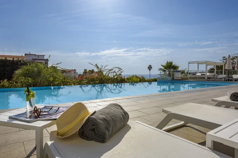 Best Western Plus Ajaccio Amirauté - Spa Ajaccio - Photo de couverture - OneBooking