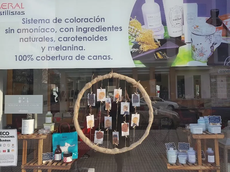 Seral Estilistas - Coiffure Gijón - Photo de couverture - OneBooking