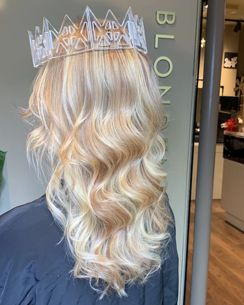 Blondempire