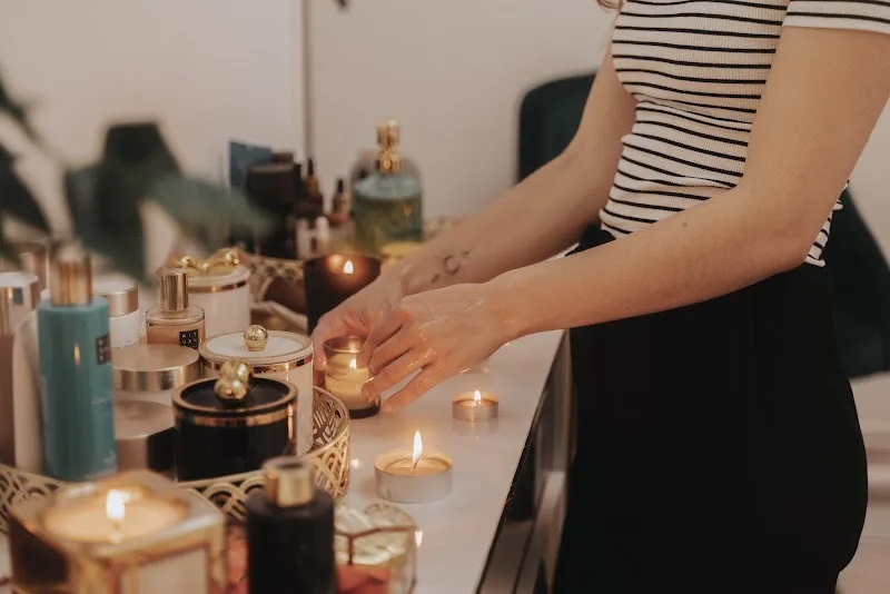Laurène Michel, la Luciole de Lau ✨ Médecine chinoise/soins énergétiques/ massages /ayurveda - Spa Clermont-Ferrand - OneBooking