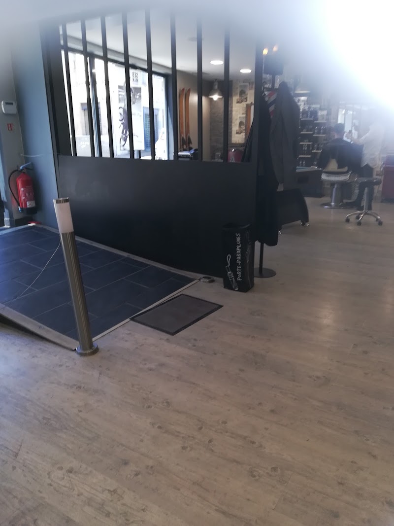 Double H - Coiffure Bagnols-sur-Cèze - Photo de couverture - OneBooking