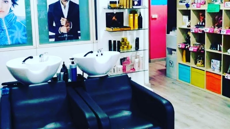 Peluquería Unisex Yoli