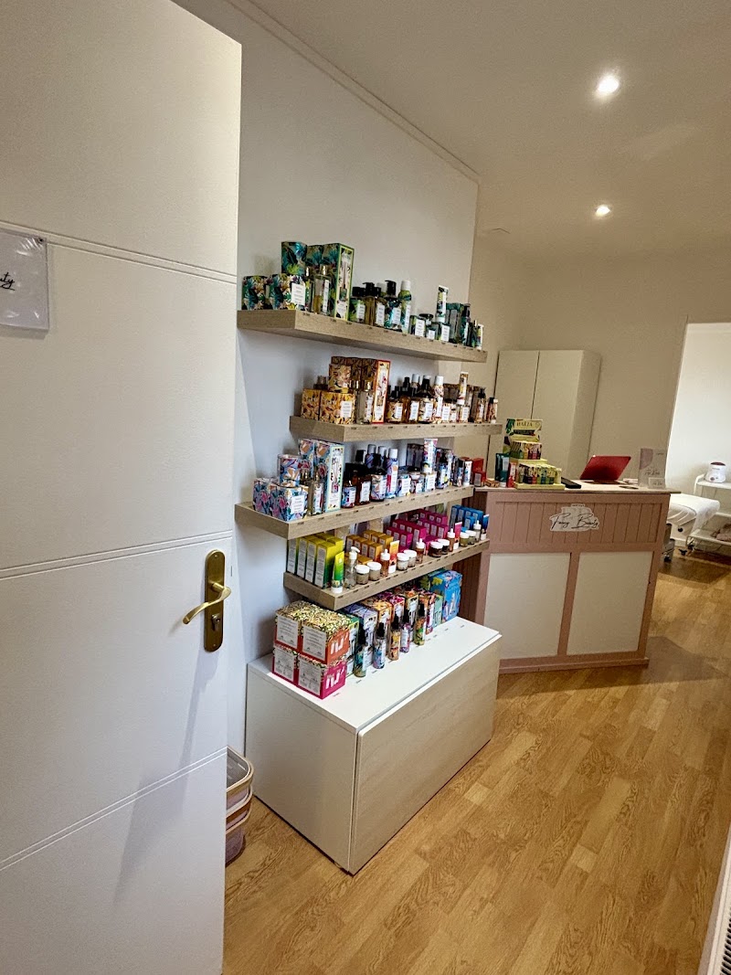INSTITUT FANNY BEAUTY - Coiffure Bristol - Photo de couverture - OneBooking
