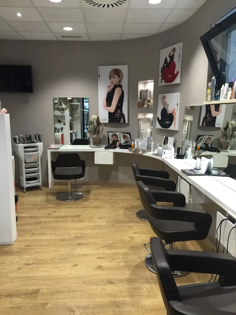 Tagliati X il Successo Melissa - Coiffure Forlì - Photo de couverture - OneBooking