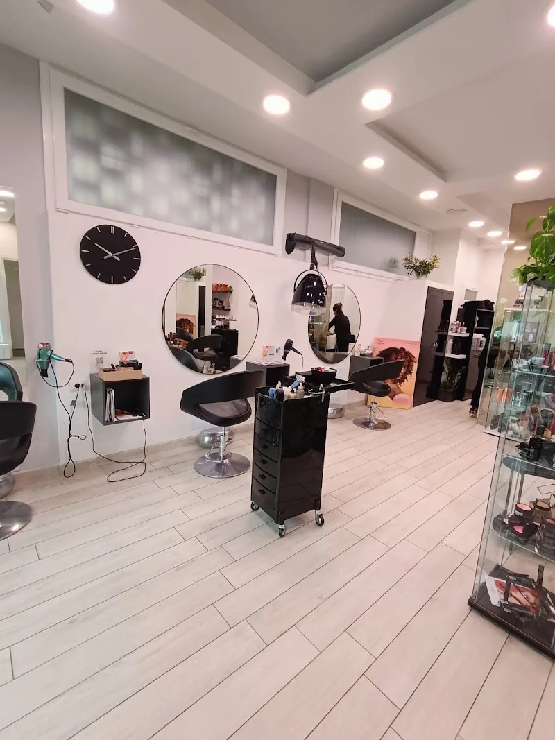 LA BELLEZZA - Estetista e Parrucchiere - Coiffure Forlì - Photo de couverture - OneBooking