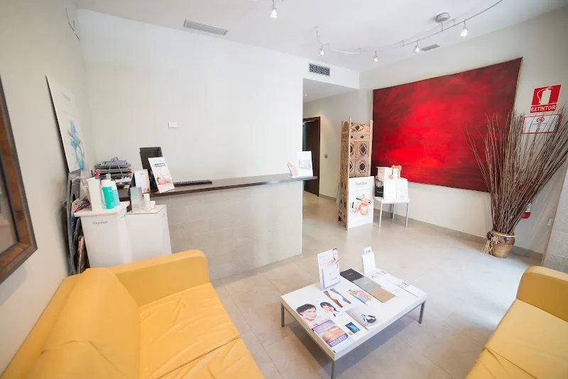 Art Clínica - Dr. Javier Povedano - Institut de beauté Córdoba - Photo de couverture - OneBooking