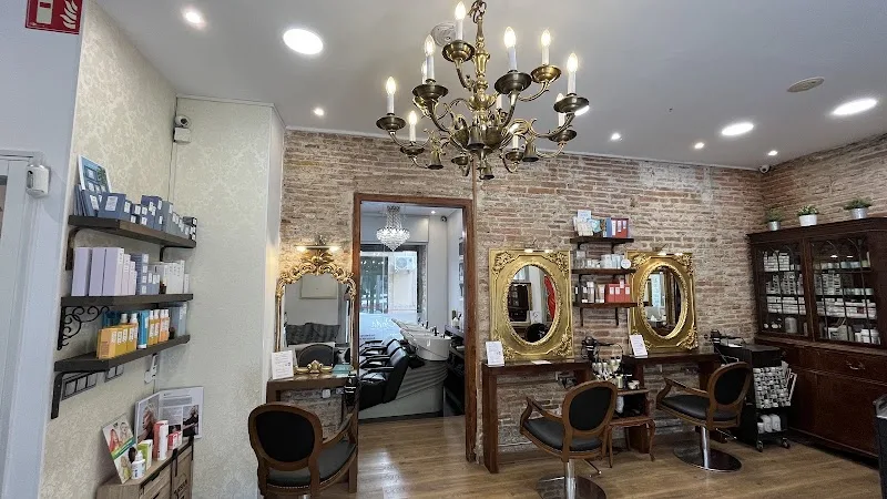 ONDA Hair & Beauty Salon - Peluquería y Centro de Estética - Coiffure Barcelona - OneBooking