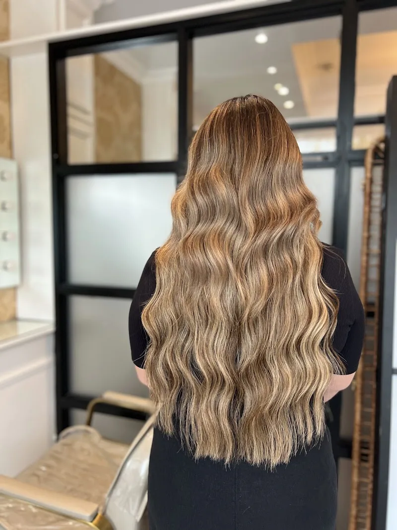 La Bella Vita Hair and Beauty - Coiffure Belfast - Photo de couverture - OneBooking