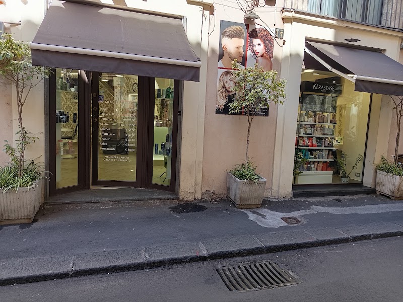 Moda Sui Capelli Parrucchiere Di N. Scamacca - Coiffure Catania - Photo de couverture - OneBooking