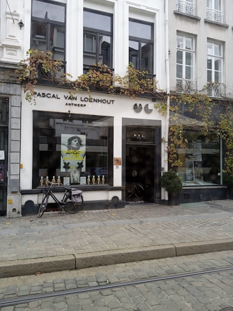 Hair by van Loenhout