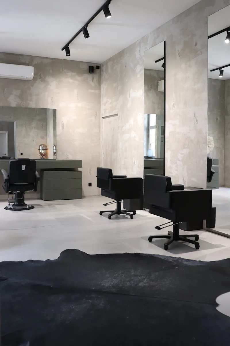 Salon Edmir Rugova