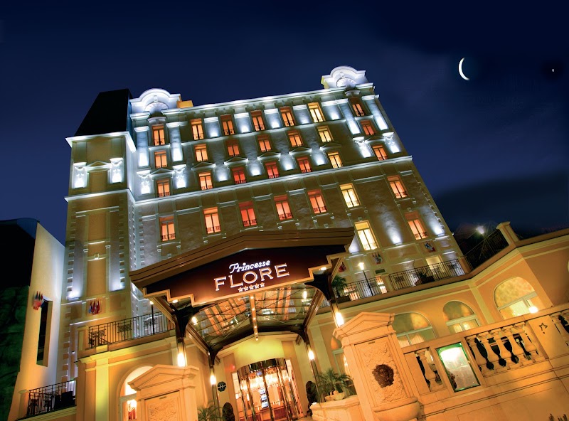 Princesse Flore · Hôtel 5 Étoiles · Royat Clermont-Ferrand