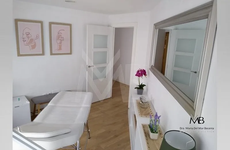 Dra María del Mar Becerra - Medicina Estética - Medical Aesthetic - Esthétique Málaga - Photo de couverture - OneBooking