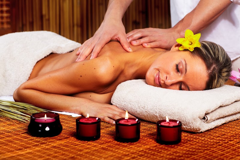 MASSAGE THAÏ LUNGTHIP