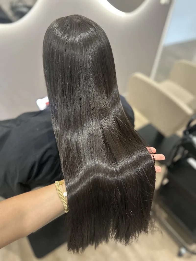 Le Salon de Lina - Coiffure Saint-Étienne-des-Sorts - Photo de couverture - OneBooking