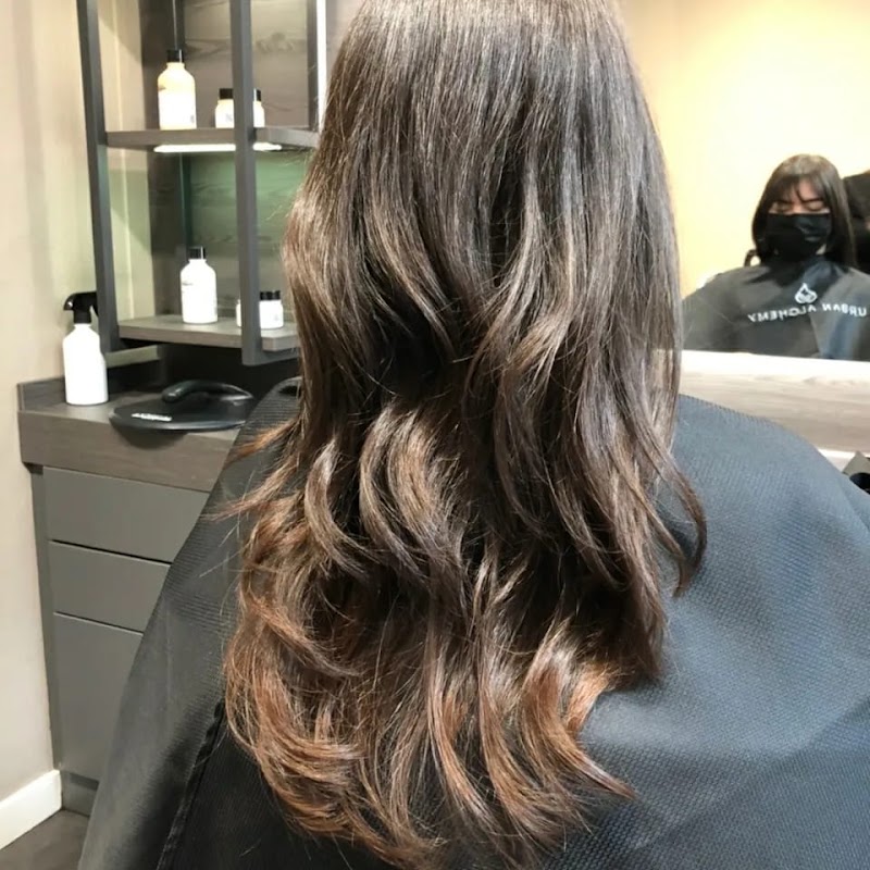 Korean hair salon(Asian hairshop,korean hair shop). Image Hair salon - Coiffure Düsseldorf - Photo de couverture - OneBooking