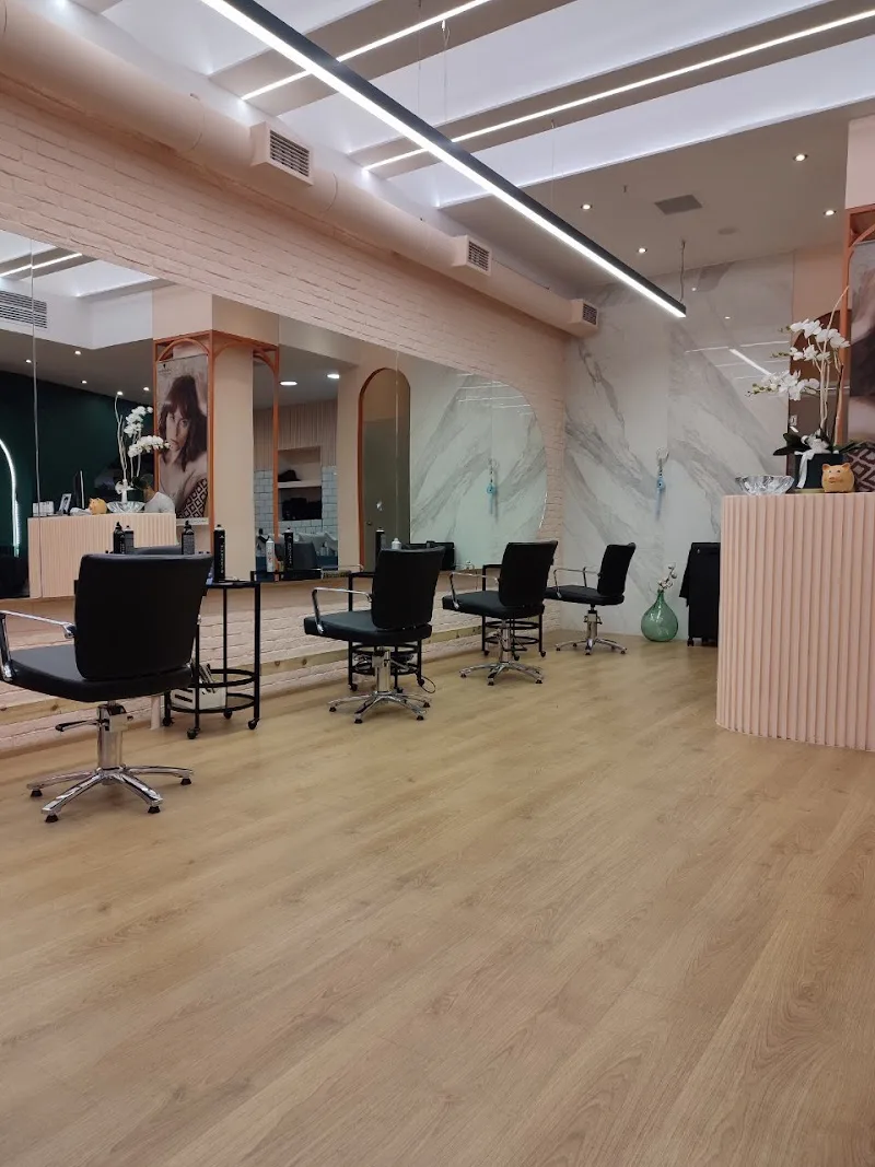 ENA TAILOR HAIR - Coiffure Rhodes - Photo de couverture - OneBooking