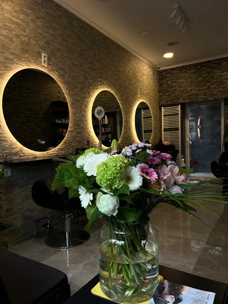 Beauty by Lina - Antwerpen - Coiffure Antwerp - Photo de couverture - OneBooking