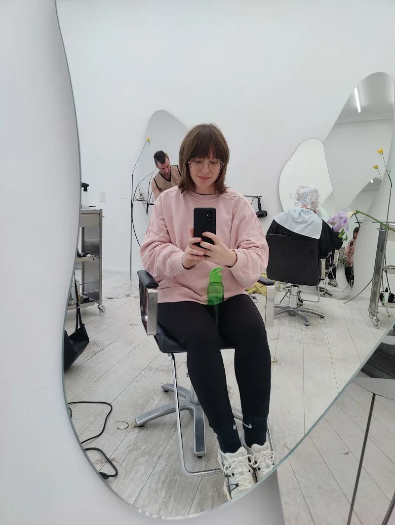 Salon Vega - Coiffure Brussels - Photo de couverture - OneBooking