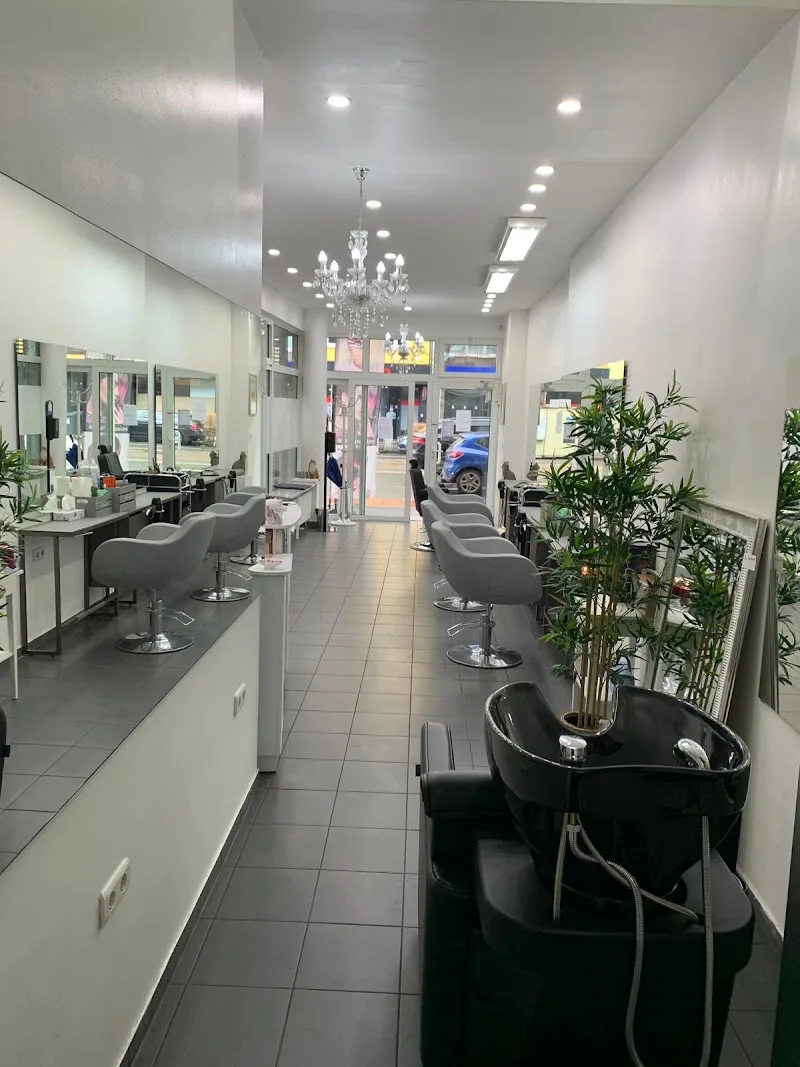 Cana´s Hairstyling - Coiffure Düsseldorf - Photo de couverture - OneBooking