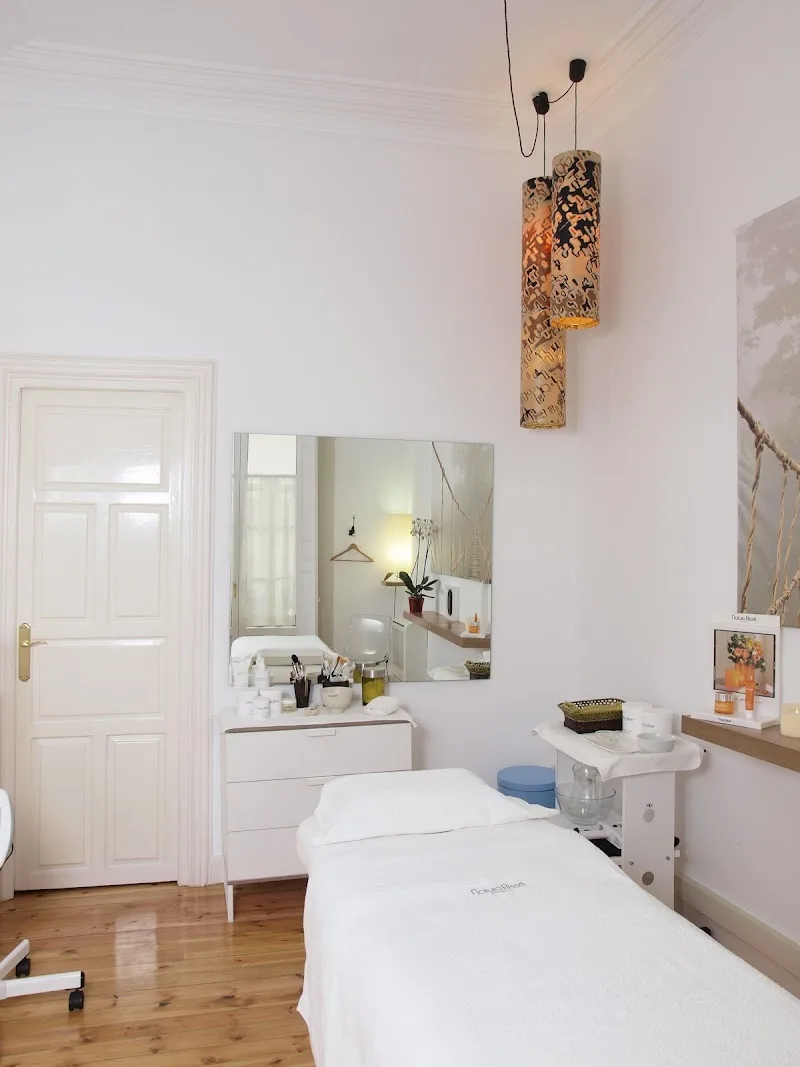 Centro de estética y masajes Nuria González - Valladolid - Institut de beauté Valladolid - Photo de couverture - OneBooking