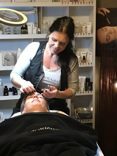 Holte Velvære - Coiffure Kristiansand - OneBooking