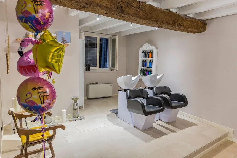 La testa matta - Coiffure Brescia - Photo de couverture - OneBooking