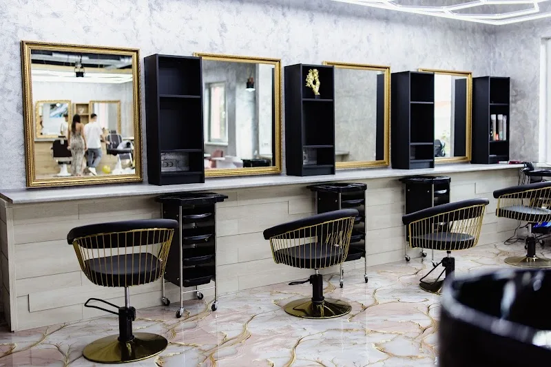The House of Beauty - Coiffure Timișoara - Photo de couverture - OneBooking