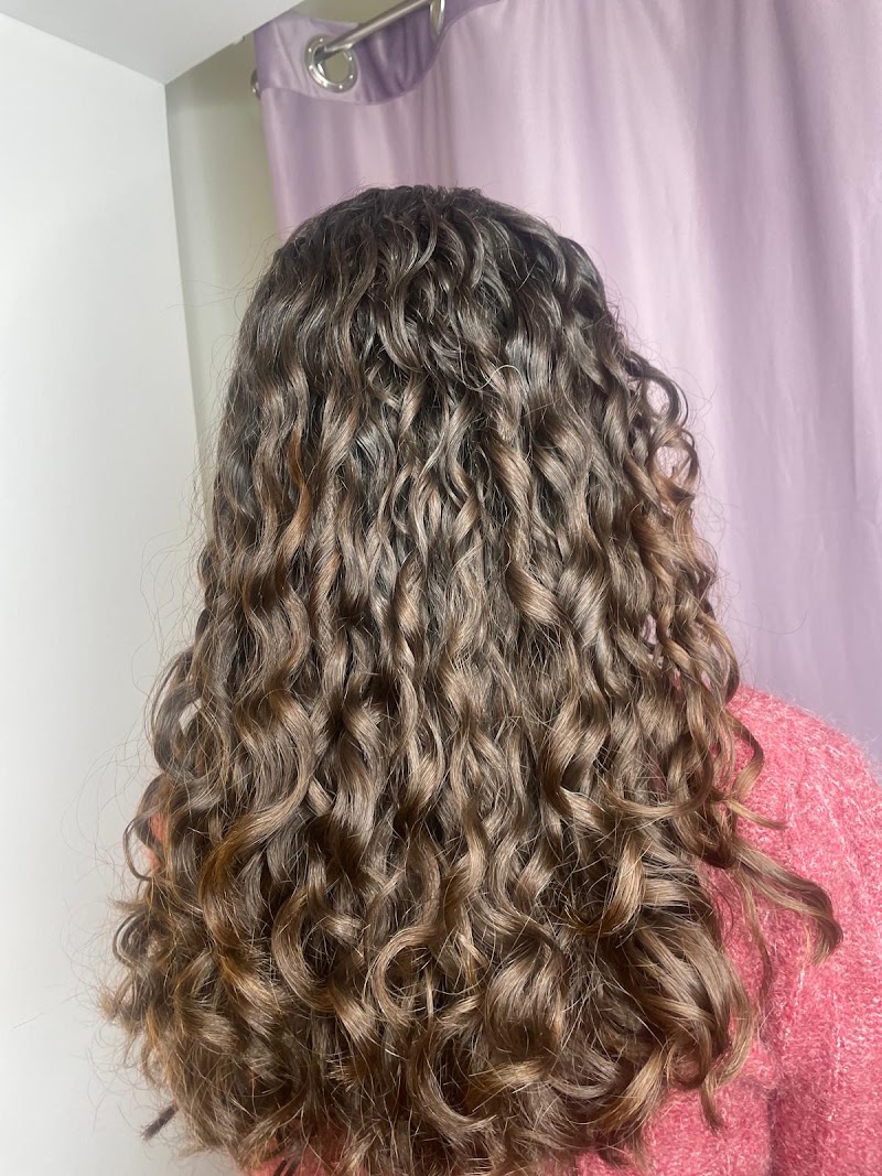 Coeurly Care, institut dermo capillaire & expert cheveux texturés - Coiffure Paris - Photo de couverture - OneBooking