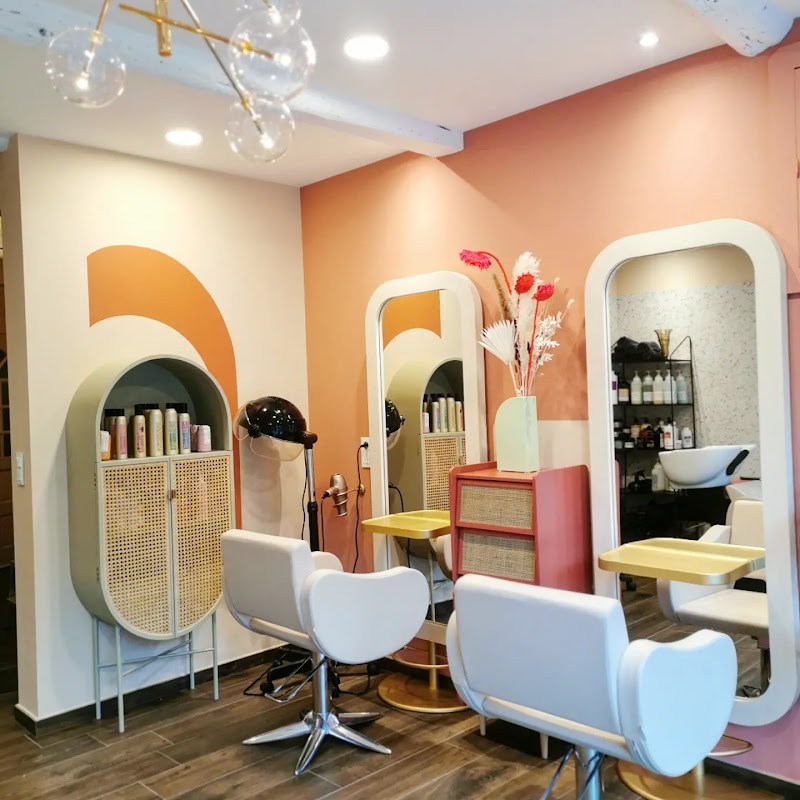 Le Petit Salon