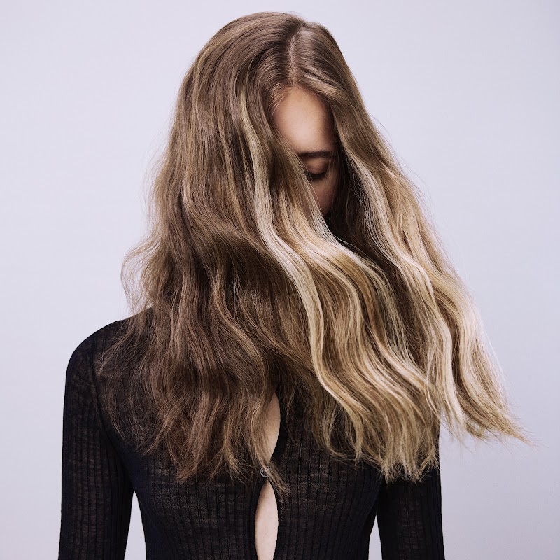 Alessandro Hairstyle - Extension Bergamo | Servizi Donna | Barber Uomo - Coiffure Bergamo - Photo de couverture - OneBooking