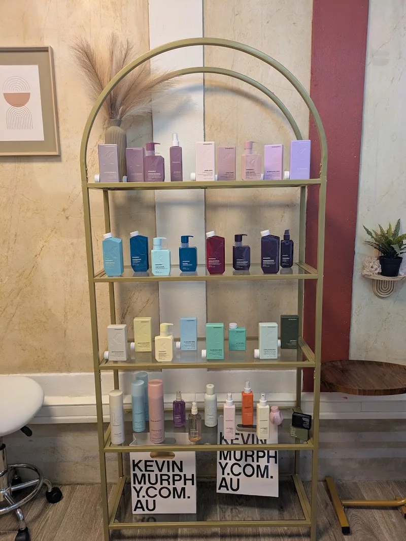Enola, Artisan Coiffeur