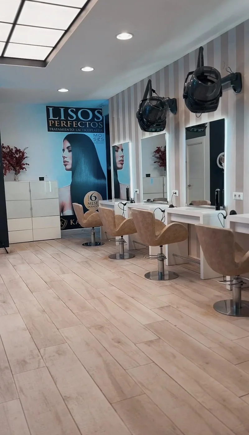Moisés Peluquería y Estética