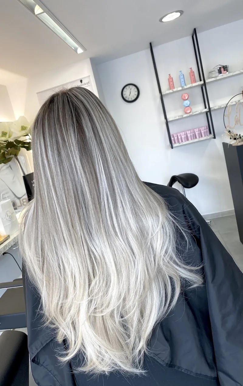 La donna - Coiffure Ostend - Photo de couverture - OneBooking