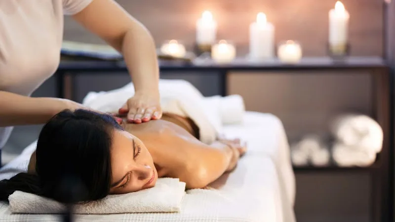 Massage Bruxelles, Institut de beauté, Salon de Massages et Coiffure à Louise Ixelles | Javine Wellness